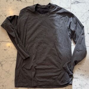 Men's Lululemon - Gray Long Sleeve Shirt (Medium)